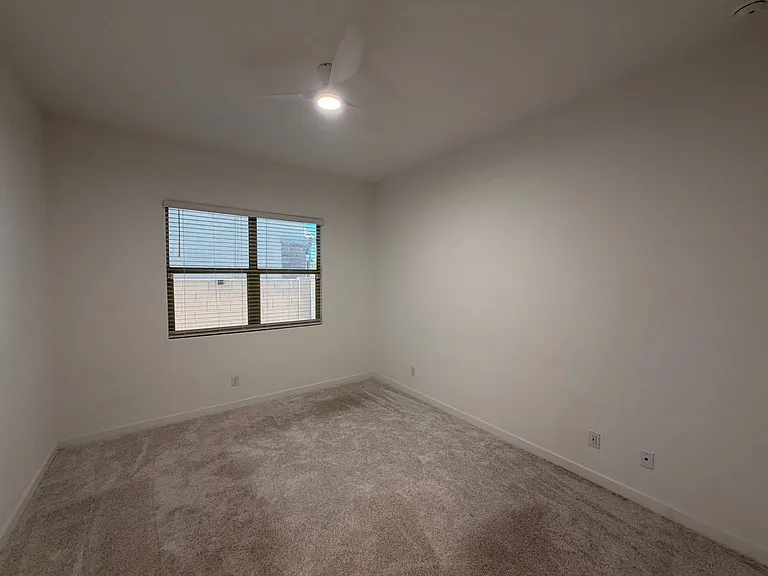 20119 W Pinchot Dr — Photo 6
