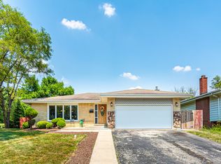 9154 W 93rd St, Hickory Hills, IL