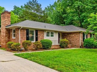 2 Great Castle Ct, Greensboro, NC 27455