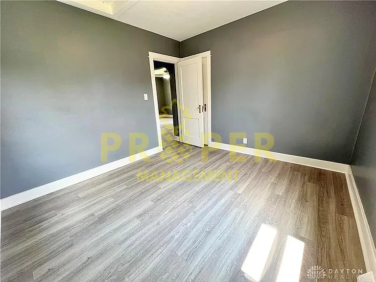 1432 Melrose Ave — Photo 12