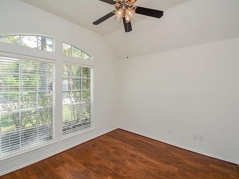 3815 Summerfield Dr — Photo 26
