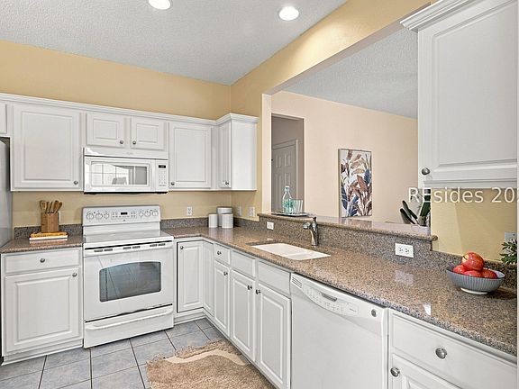 5th image of 19 Coronado Ct