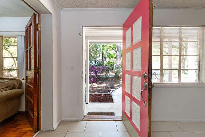 4 bed, 1740 sqft, $2,823 — Photo 4