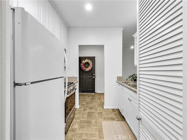 3212 Watermarke Pl — Photo 14