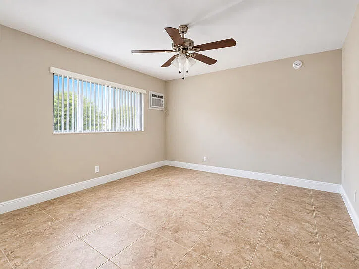 1 bed, 1.0 bath, 700 sqft, $1,900 — Photo 3
