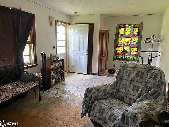 2nd image of 1008 S 5th St