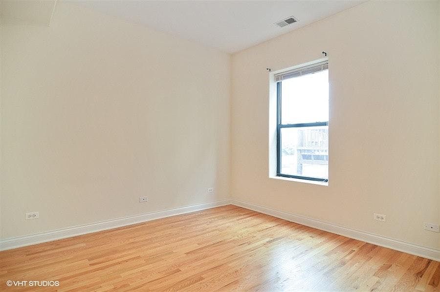 1st image of 3238 W Leland Ave APT 2