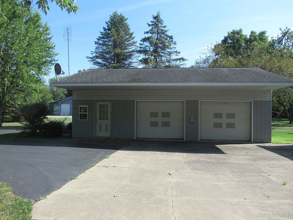 29451 M 62 Dowagiac MI Zillow Apartments for Rent in Dowagiac
