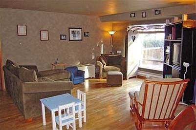 5th image of 4207 78th Pl NW