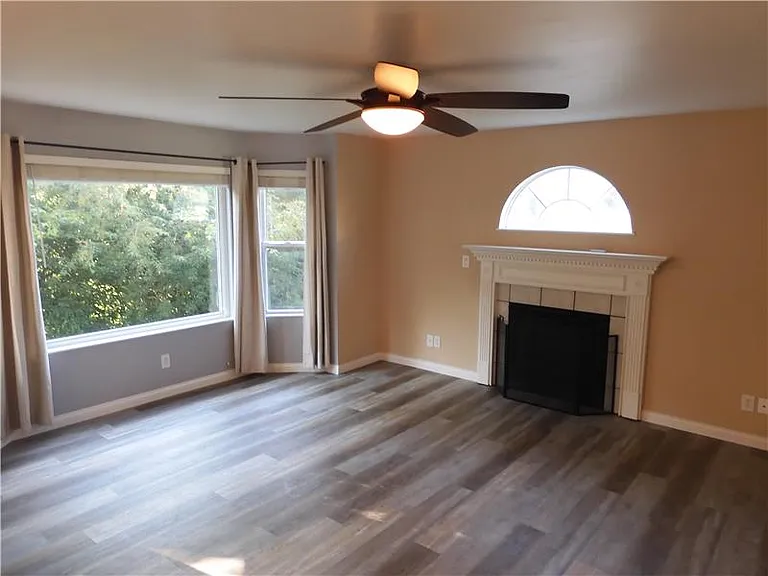 3025 Wolf Creek Way — Photo 11