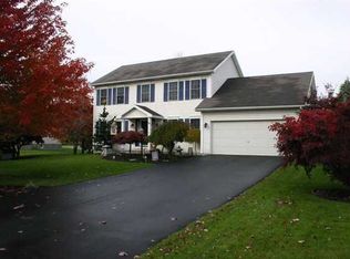58 Seabury Blvd, Webster, NY 14580