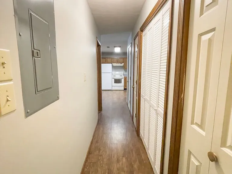 Riverwood Apartments — Photo 25