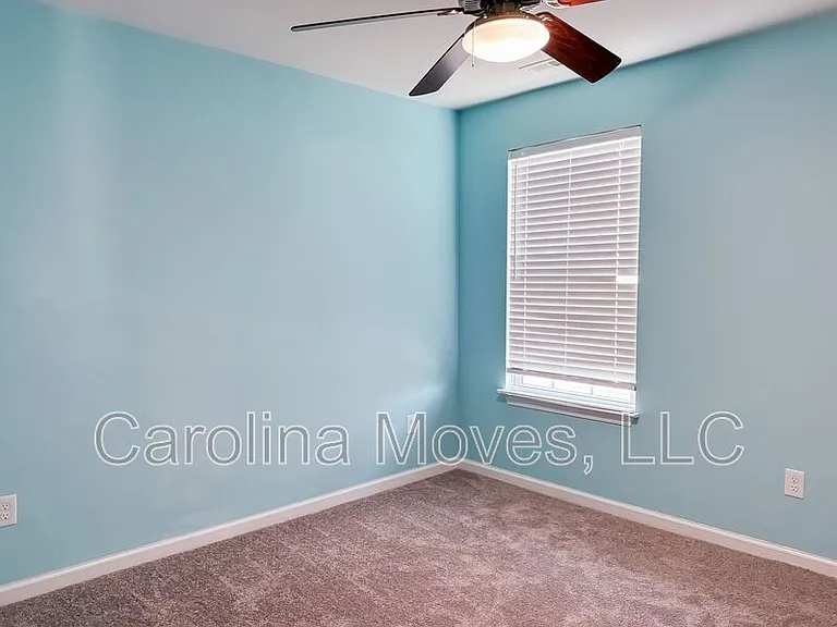 345 Bucklebury Rd — Photo 20