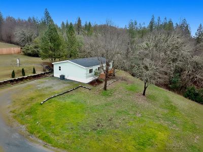 581 Azalea Dr, Grants Pass, OR, 97526