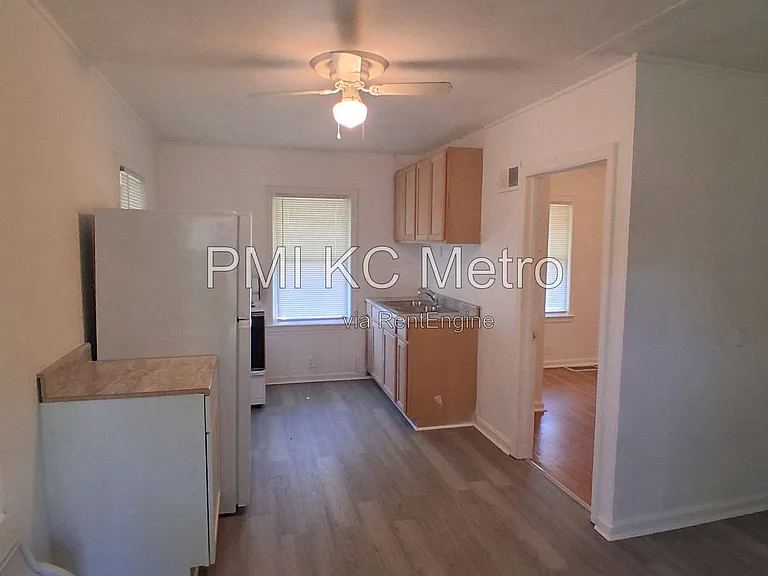 26 S Central St #9 — Photo 2