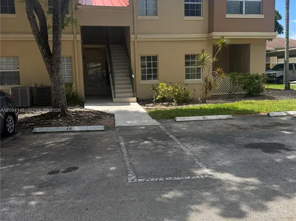 18310 NW 68th Ave APT F, Hialeah, FL 33015