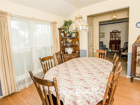 4th image of 209 Jacob Dr
