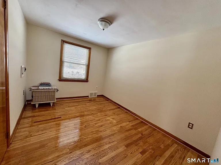 148 Edgewood Dr — Photo 9