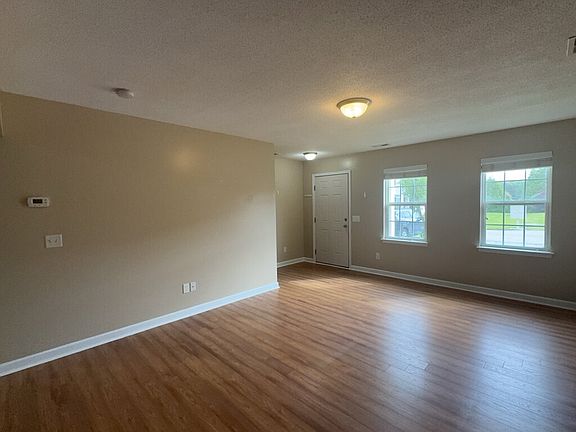 3rd image of 202 Lanieve Ct Unit 6