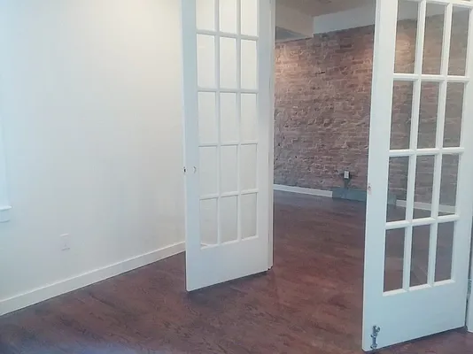 Rented by Bohemia Realty Group | media 12