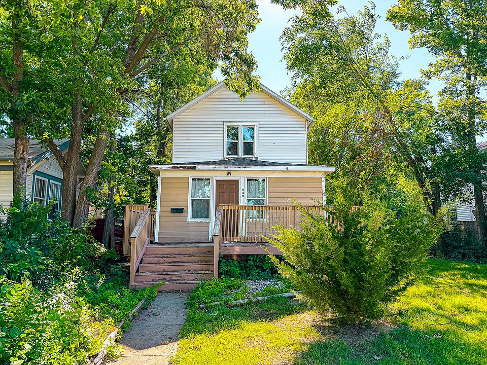 1st image of 948 Iowa Ave SE