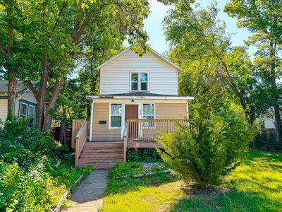 948 Iowa Ave SE, Huron, SD, 57350