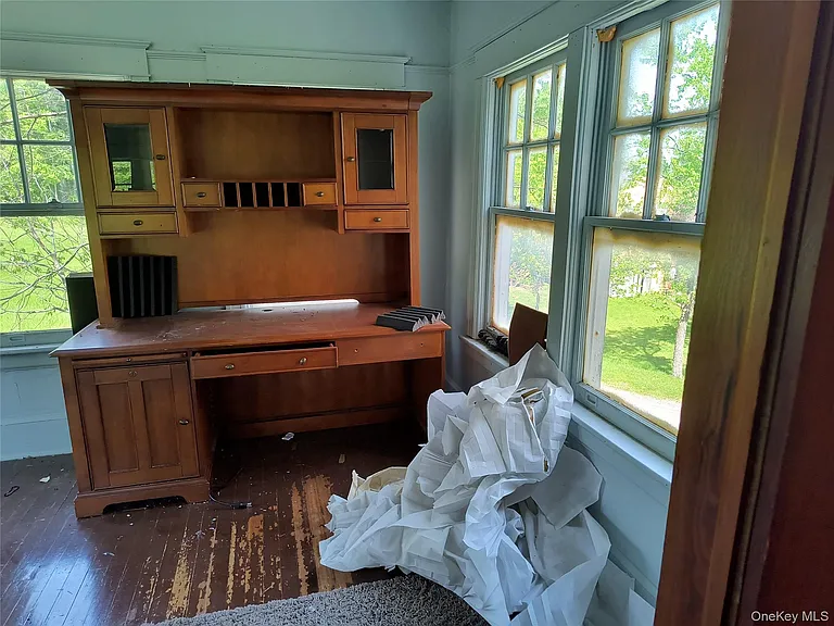 210 Manchester Rd — Photo 12