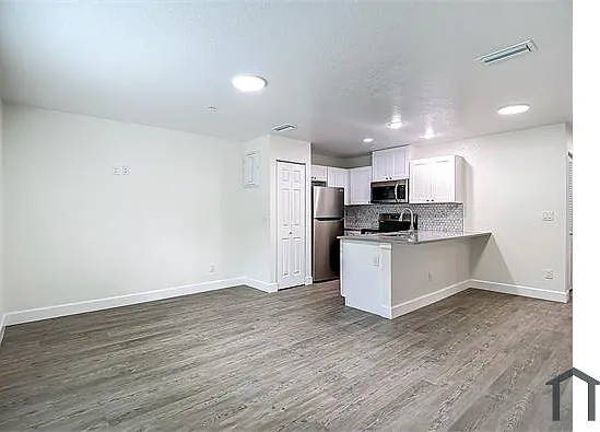 326 Grosse Ave #2 — Photo 1