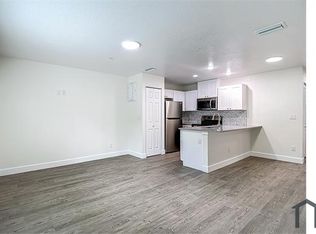 326 Grosse Ave #2, Tarpon Springs, FL 34689