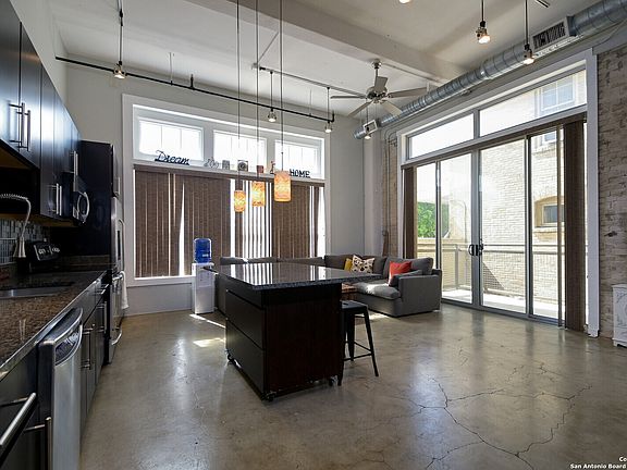 5th image of 831 S FLORES ST #2102