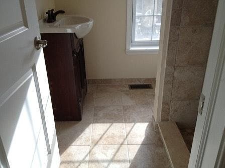 2nd image of 4504 Baker St APT 2R