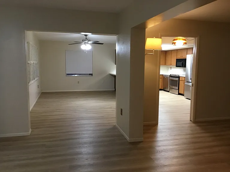 4518 Linwood St — Photo 25