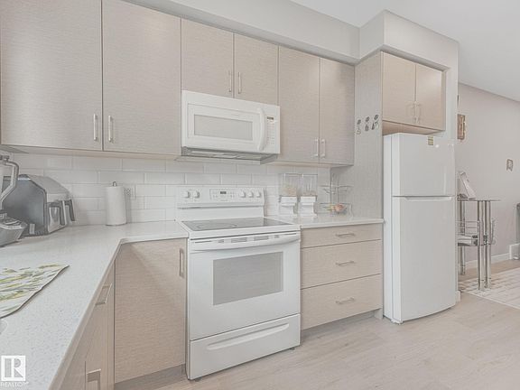 4th image of 17635 58th St NW #92