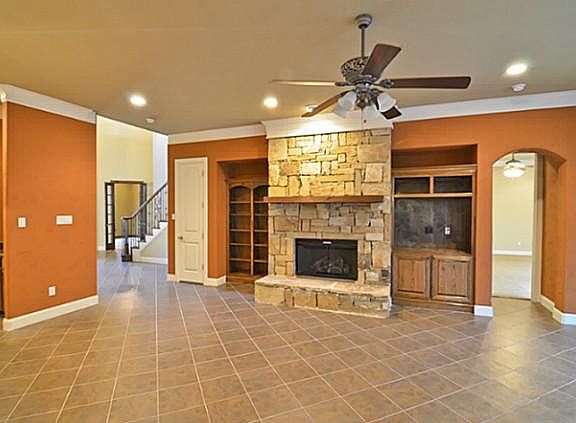 5th image of 2904 Zinfandel Ln