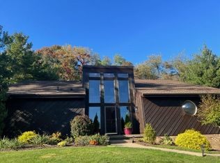 3910 Ash Dr, Allison Park, PA 15101