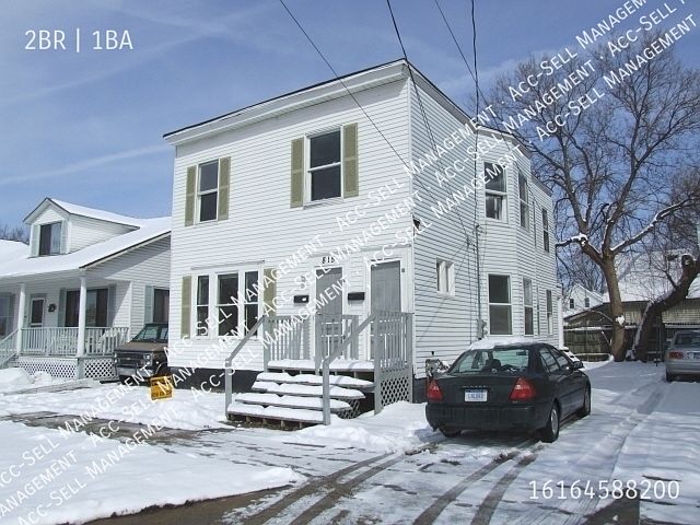 1st image of 815 Courtney St NW #1