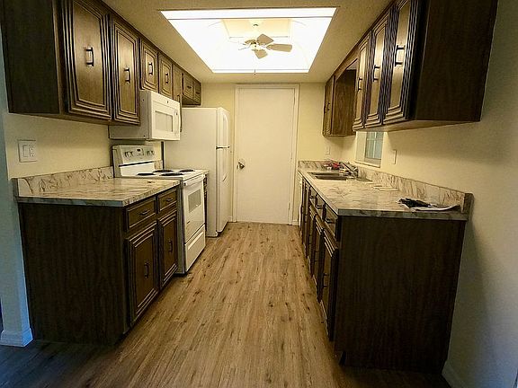 3rd image of 4 Faith Ln