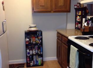 592 Riverside Dr APT 10, Augusta, ME 04330