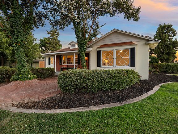 2nd image of 844 S Whitney Drive