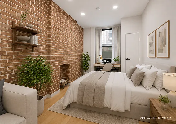 Bedroom, photo 1