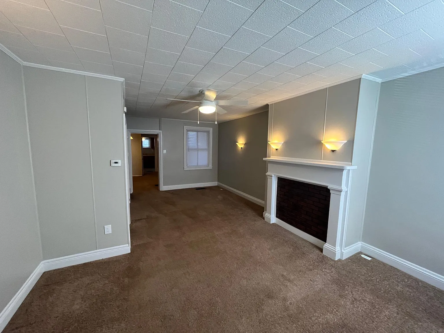 3 bed, 1.5 bath, 1202 sqft, $1,450 — Photo 2