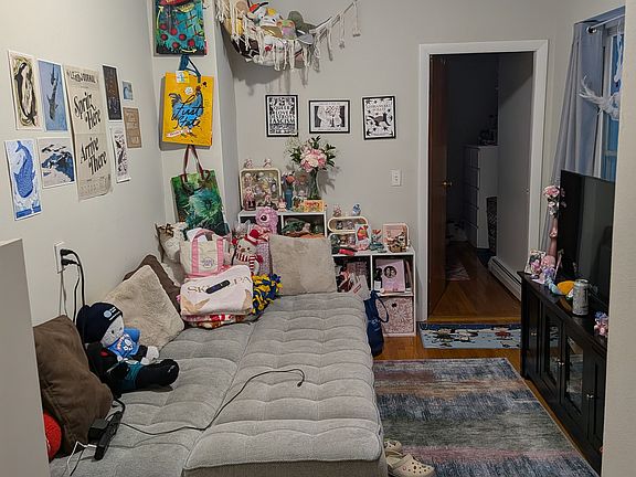 4th image of 21 Sheafe St APT 1