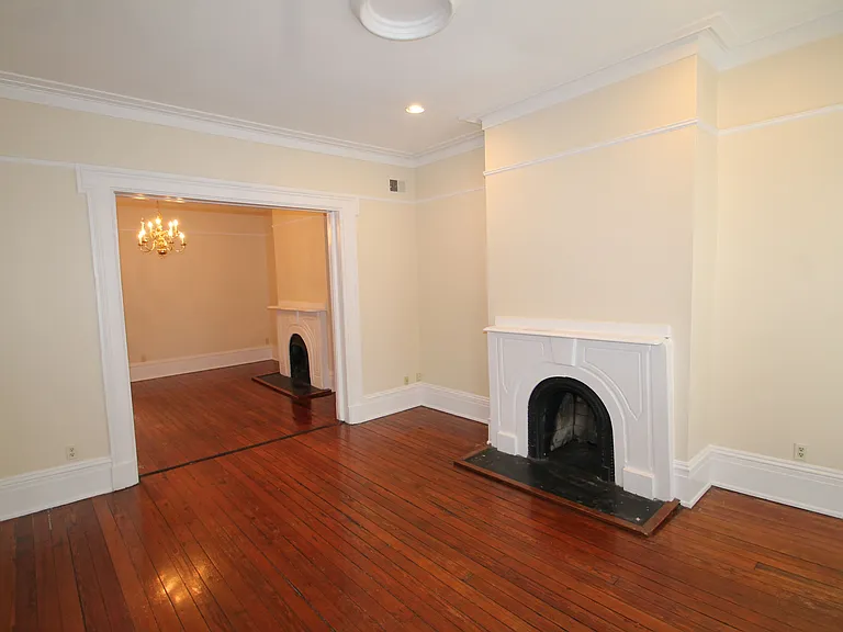 209 W Hall St #A — Photo 3