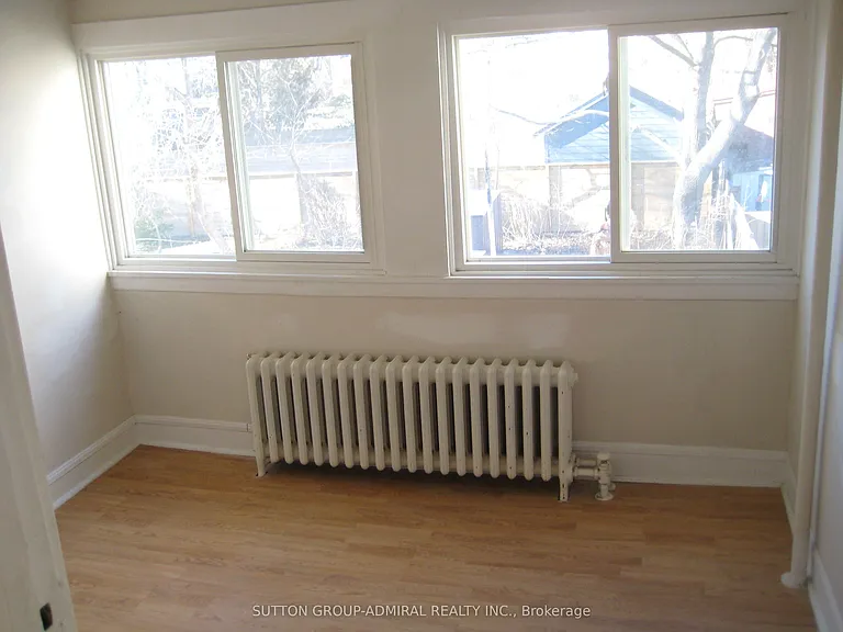 238 Lumsden Ave — Photo 9