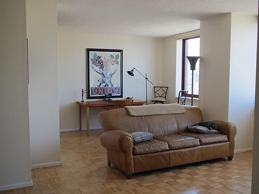 Sold by CityView Real Estate Inc. | media 4