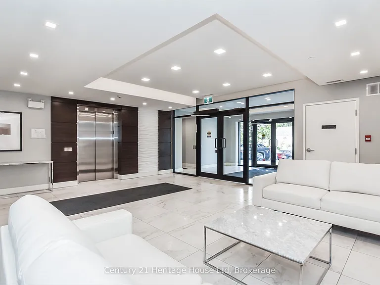 1280 Gordon St #305 — Photo 10