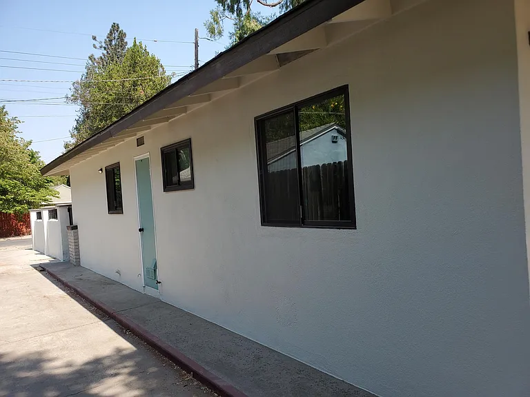 4116 C St — Photo 22
