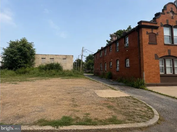 1246 Kittatinny St, Harrisburg, PA 17104