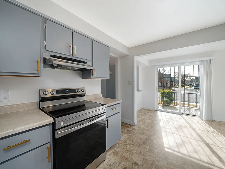 2283 Oppio St — Photo 17