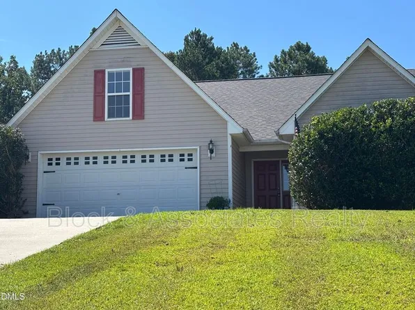 337 Americana Dr, Raeford, NC 28376
